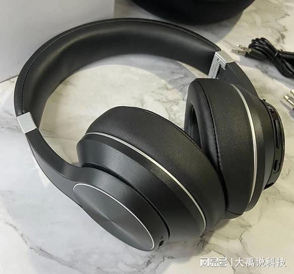 戴式耳机品牌具有独特功能和创新爱游戏(ayx)中国网站五大头